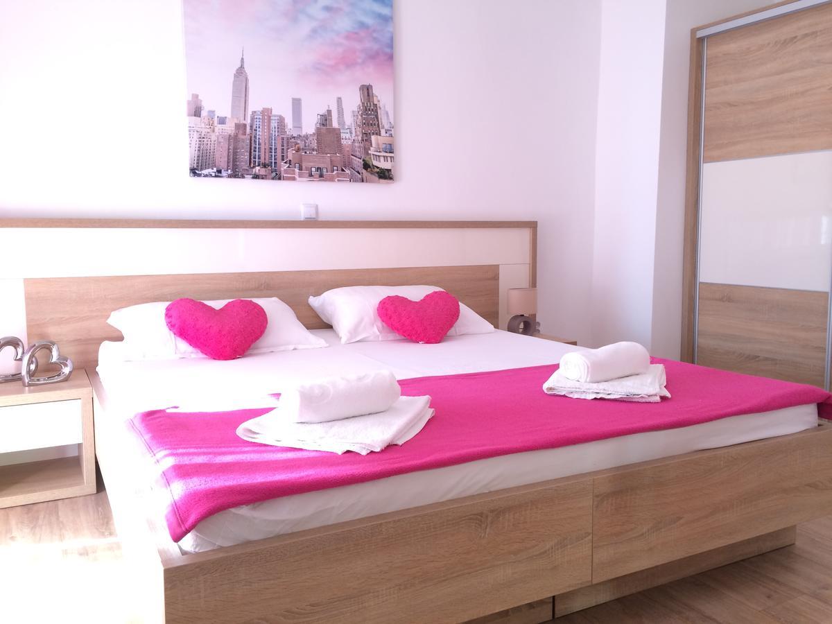 Apartmani Emilio Novalja Exterior foto