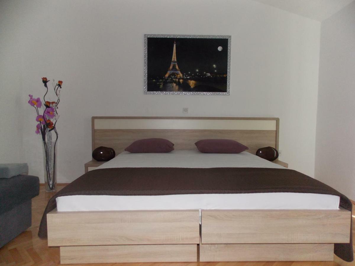 Apartmani Emilio Novalja Habitación foto