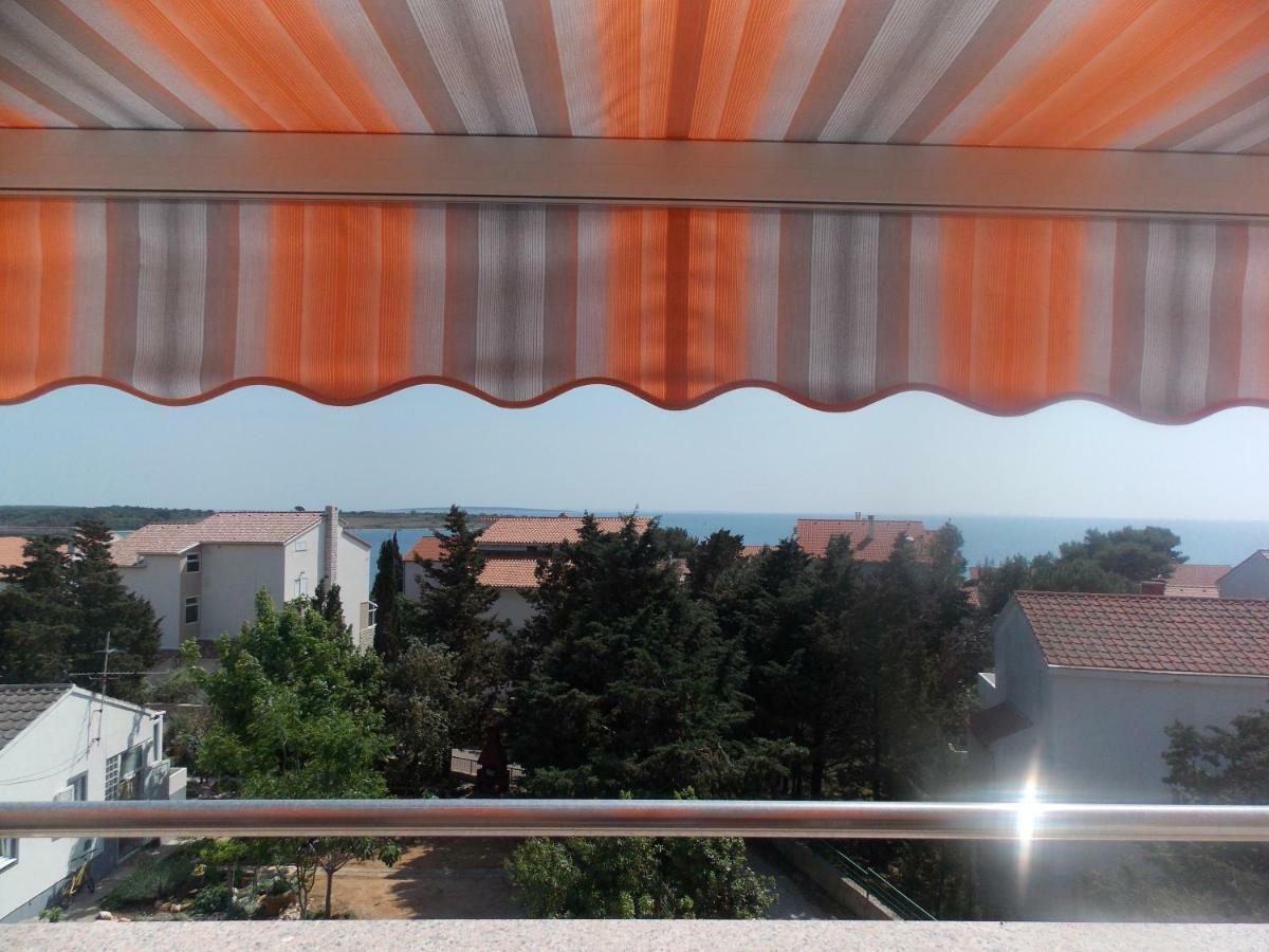 Apartmani Emilio Novalja Habitación foto